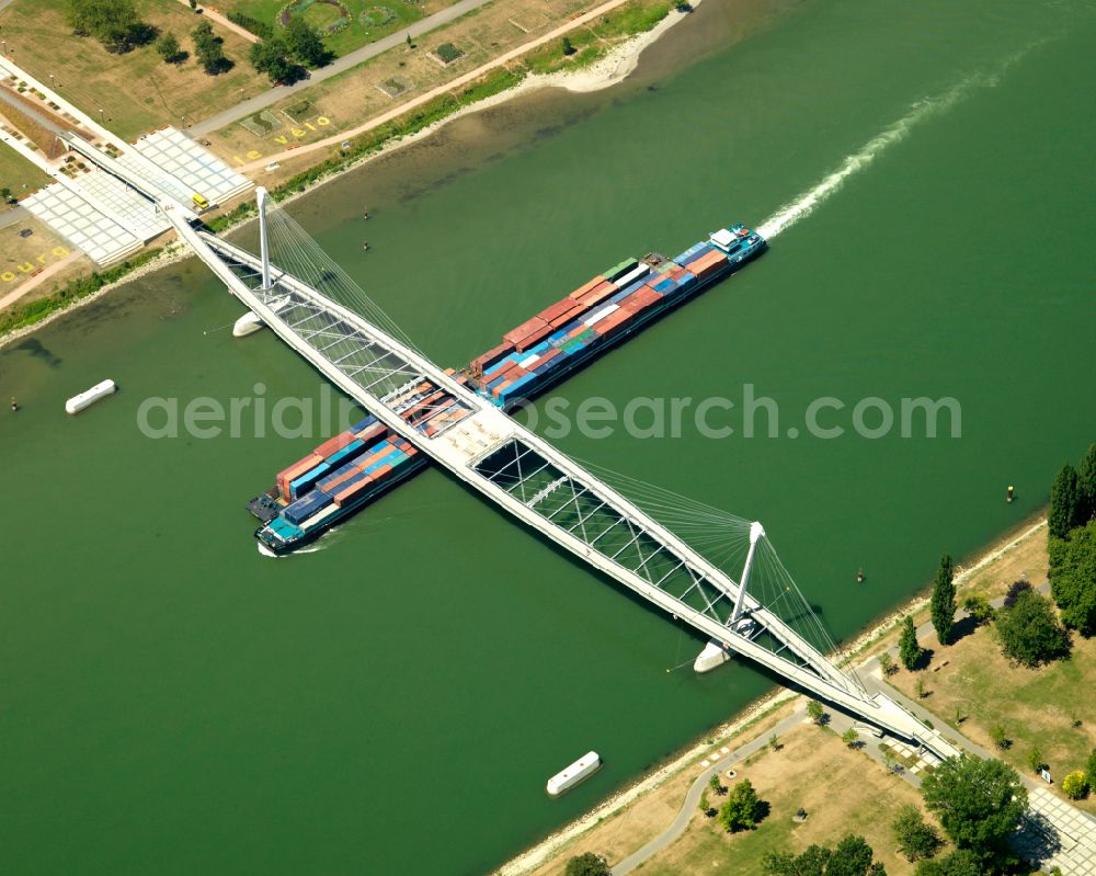 Aerial image Kehl - River - bridge construction Bruecke of zwei Ufer Passerelle des Deux Rives in Kehl in the state Baden-Wuerttemberg, Germany