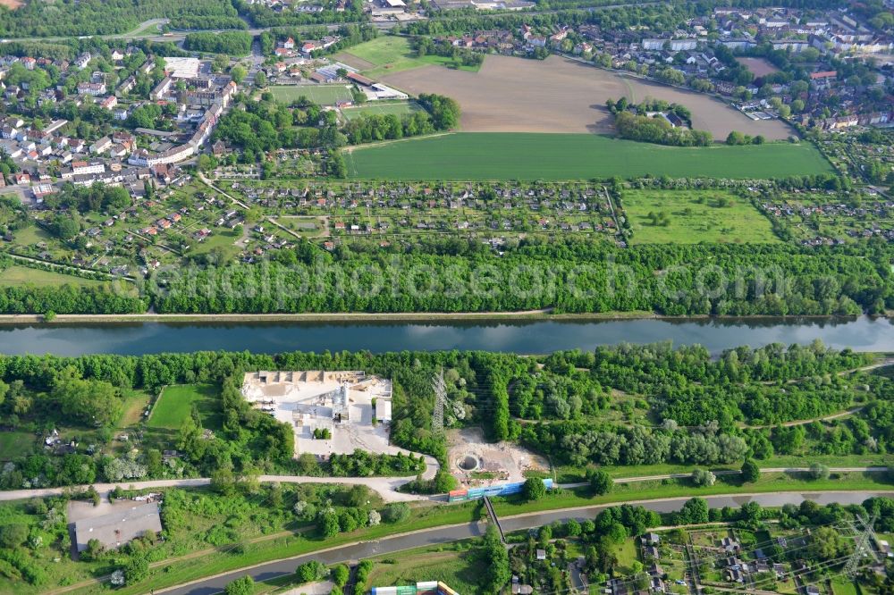 Herne from above - View from north to south across the Rhine-Herne Canal in Herne in North Rhine-Westphalia