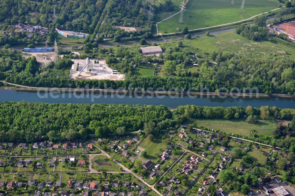 Aerial image Herne - View from south to north across the Rhine-Herne Canal in Herne in North Rhine-Westphalia