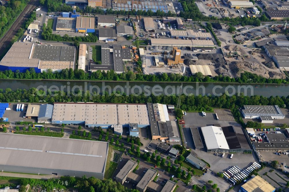 Aerial image Oberhausen - View from north to south across the Rhine-Herne Canal at the industrial area Buschhausen in Oberhausen in North Rhine-Westphalia