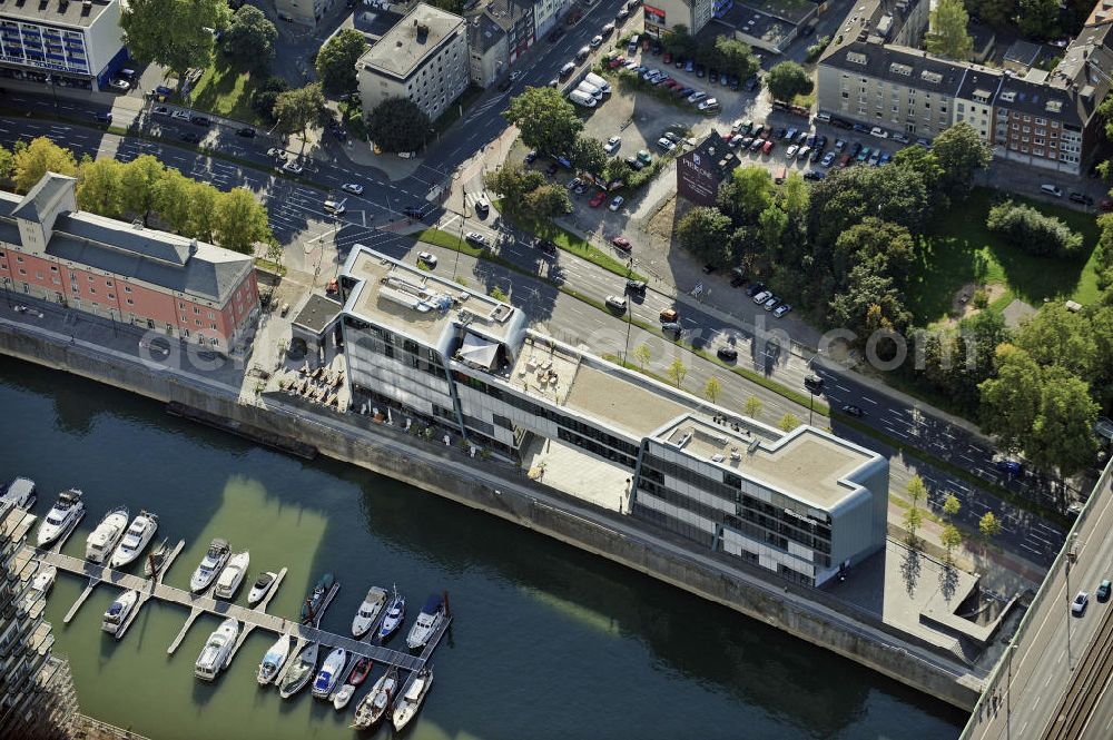 Aerial photograph Köln - Blick auf das RheinauArtOffice, die Geschäftsstelle Köln der Microsoft Deutschland GmbH am Rheinauhafen. View of the RheinauArtOffice, the Cologne office of Microsoft Germany on Rheinauhafen.