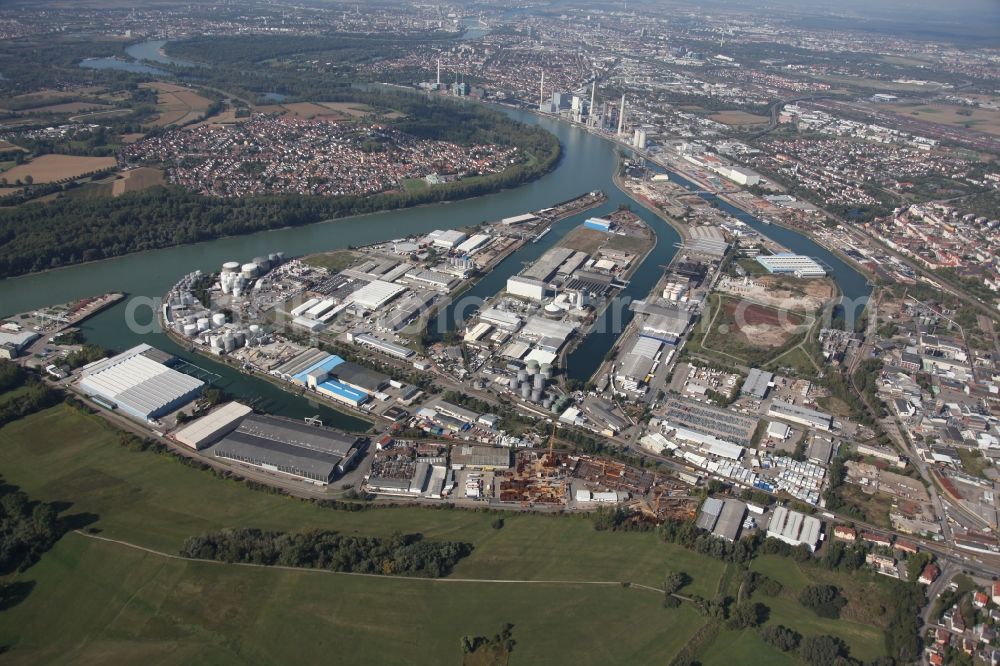 Mannheim from the bird's eye view: Port Rheinauhafen in Mannheim in Baden-Württemberg