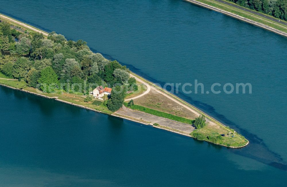 Rhinau from above - Islein Rhinau in Grand Est, France