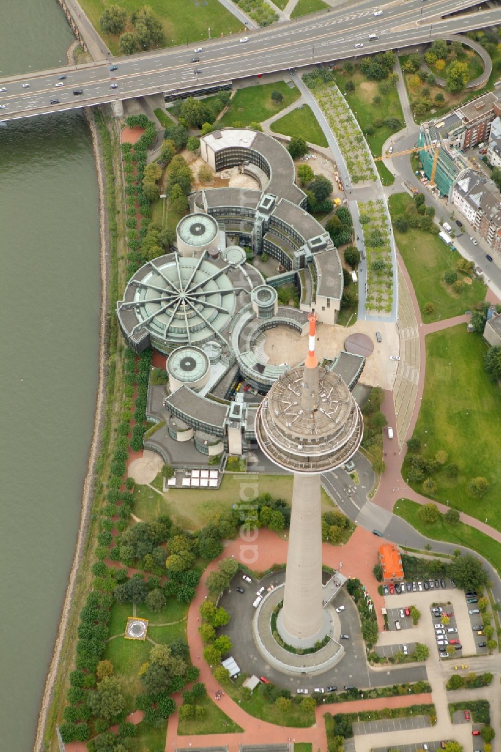 Düsseldorf from above - View of the Rhinepark Bilk in Duesseldorf in the state North Rhine-Westphalia