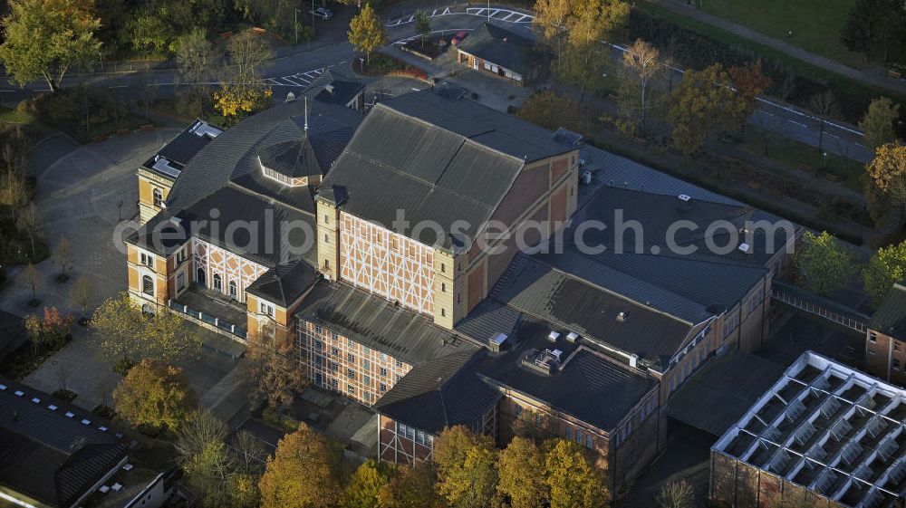 Aerial photograph Bayreuth - Das Richard-Wagner-Festspielhaus auf dem Grünen Hügel. In dem 1872 erbauten Haus finden seit 1876 regelmäßig die Bayreuther Festspiele statt. Das Richard Wagner Festival Theatre on the Green Hill.