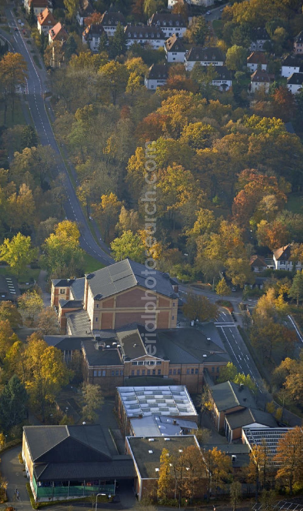 Bayreuth from the bird's eye view: Das Richard-Wagner-Festspielhaus auf dem Grünen Hügel. In dem 1872 erbauten Haus finden seit 1876 regelmäßig die Bayreuther Festspiele statt. Das Richard Wagner Festival Theatre on the Green Hill.