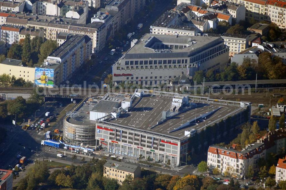 Aerial image Berlin-Lichtenberg - Berlin 17.10.06 Blick auf den dritten Bauabschnitt des Ring-Center an der Frankfurter Allee in Berlin-Lichtenberg.