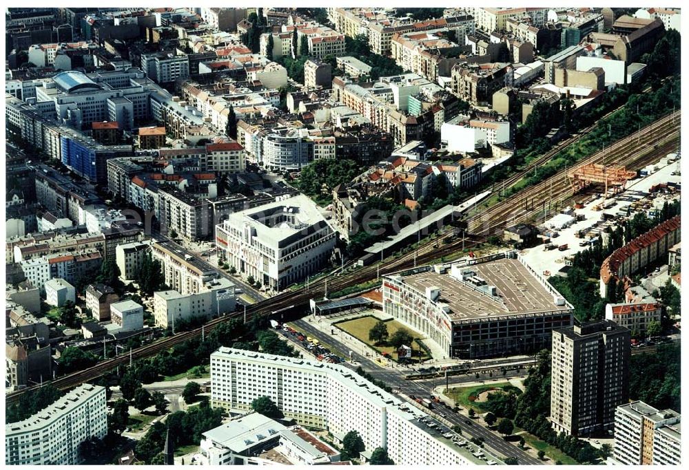 Berlin - Friedrichshain from the bird's eye view: Ringcenter 1 und 2 der ECE-Projekt GmbH HH an der Frankfurter Allee in Berlin - Friedrichshain.