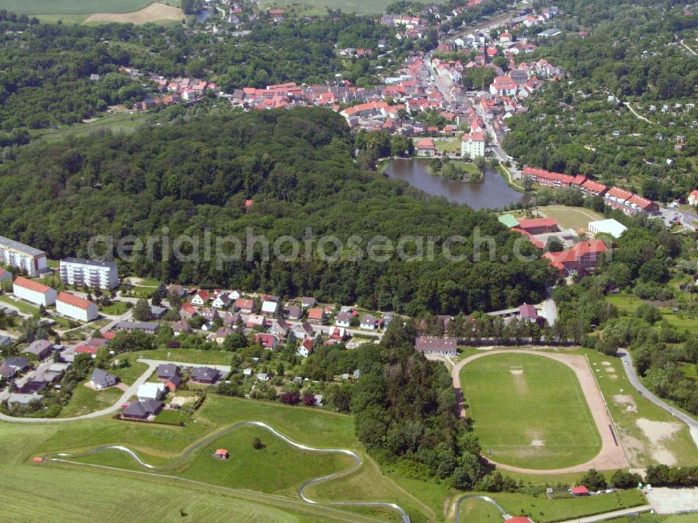 Aerial image Burg Stargard - Blick auf Burg Stargard. Burg Stargard umfasst mit den Ortsteilen Bargensdorf, Sabel, Quastenberg und Kreuzbruchhof eine Fläche von ca. 4.110 Hektar. Im Juni 2004 betrug die Einwohnerzahl der Stadt Burg Stargard 4.771 Einwohner.