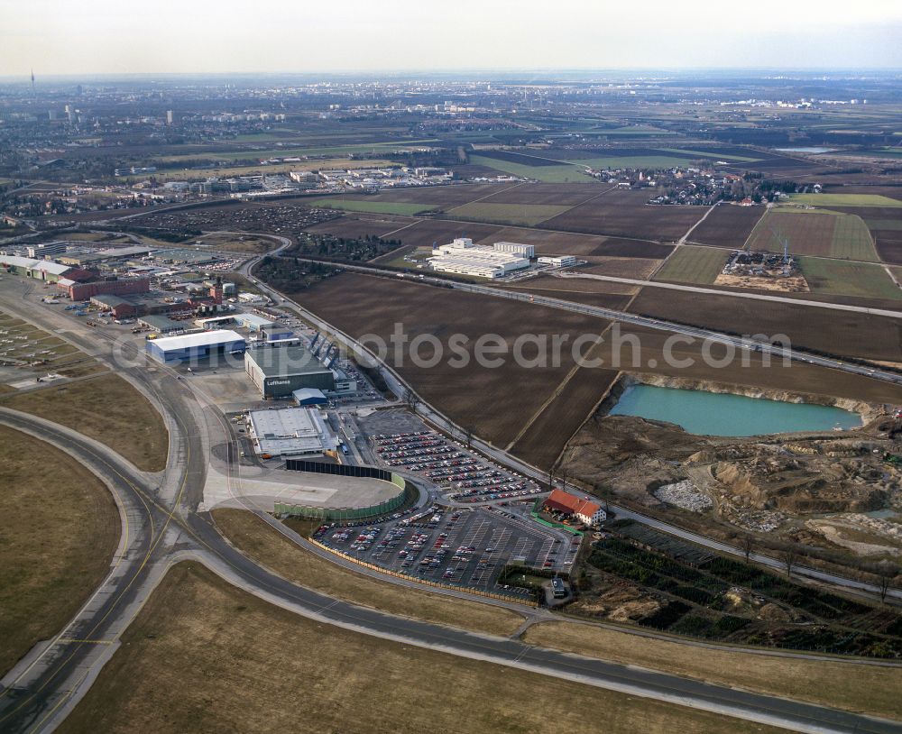 München from above - Runway and apron Franz-Josef-Strauss of the airport in the district Trudering-Riem in Munich in the state Bavaria, Germany