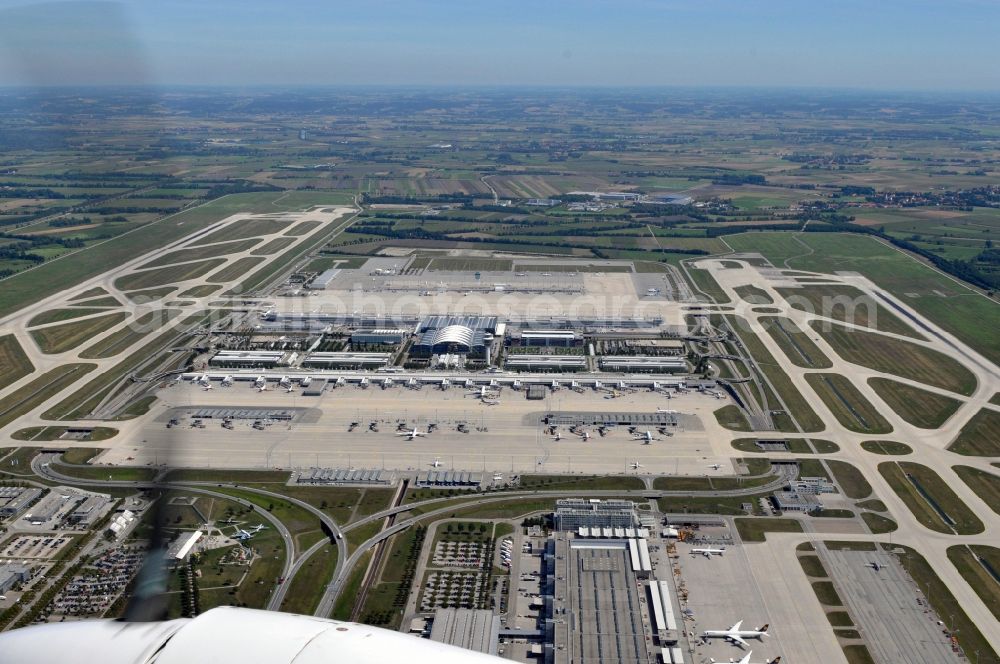 München from above - Taxiways, takeoff and landing paths at the airport in Munich, Bavaria