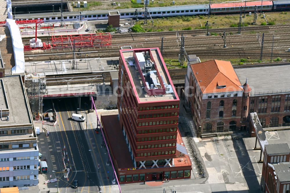Aerial photograph Berlin - Construction site for the new building of Rosa-Luxemburg-Stiftung Am Postbahnhof on street Strasse der Pariser Kommune in the district Friedrichshain in Berlin, Germany