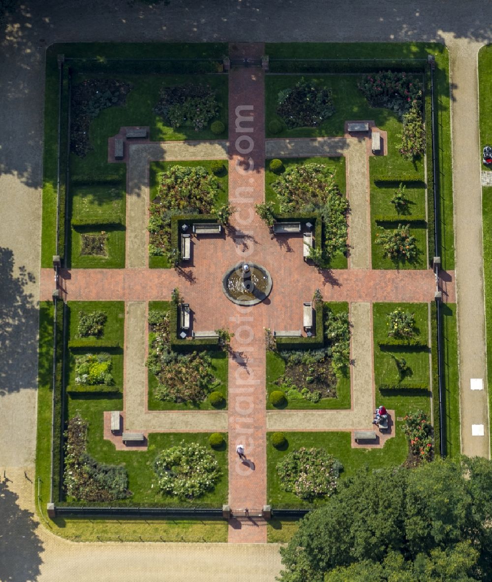 Moers from above - The castle Moers, a museum and theatre, at the street Kastellstraße in Moers in North Rhine-Westphalia