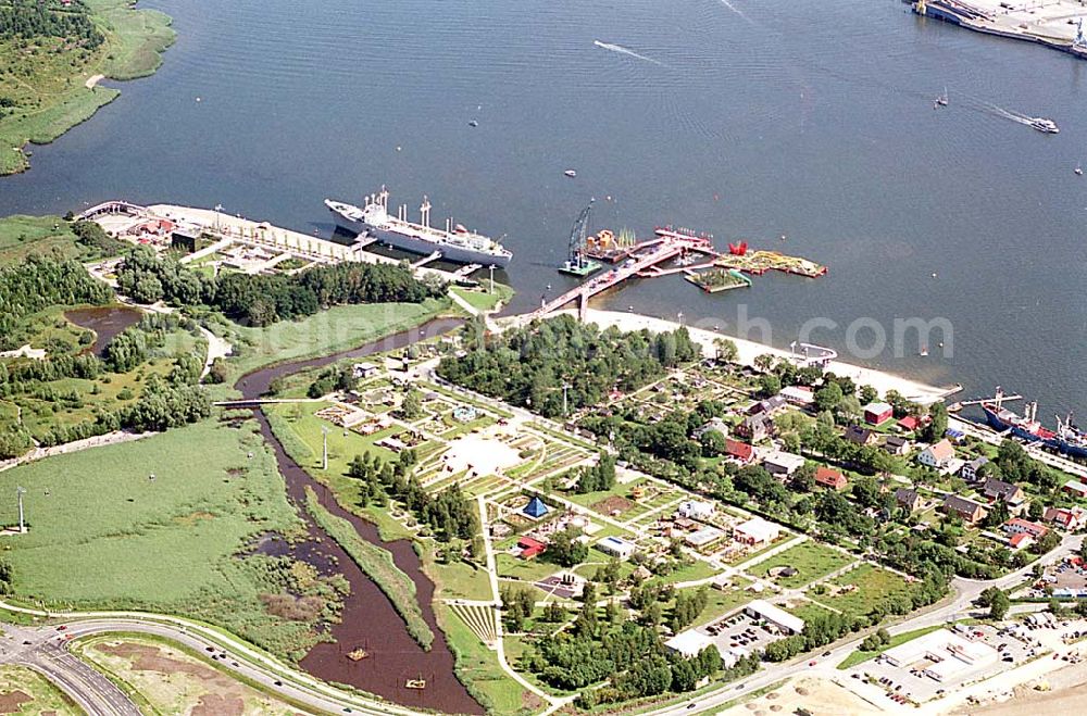 Aerial photograph Rostock / Mecklenburg Vorpommern - Rostock / Mecklenburg Vorpommern Gelände der 9A ( internationale Gartenbauausstellung in Rostock)