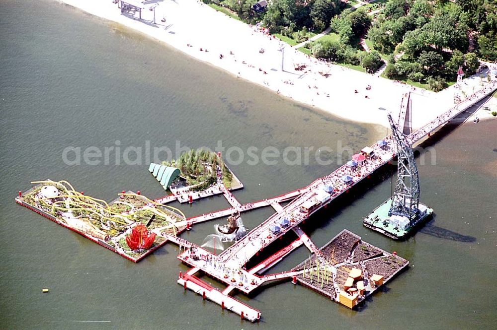 Aerial photograph Rostock / Mecklenburg Vorpommern - Rostock / Mecklenburg Vorpommern Gelände der 9A ( internationale Gartenbauausstellung in Rostock) Schwimmende Gärten (karge Insel, grüne Insel, Blüteninsel)