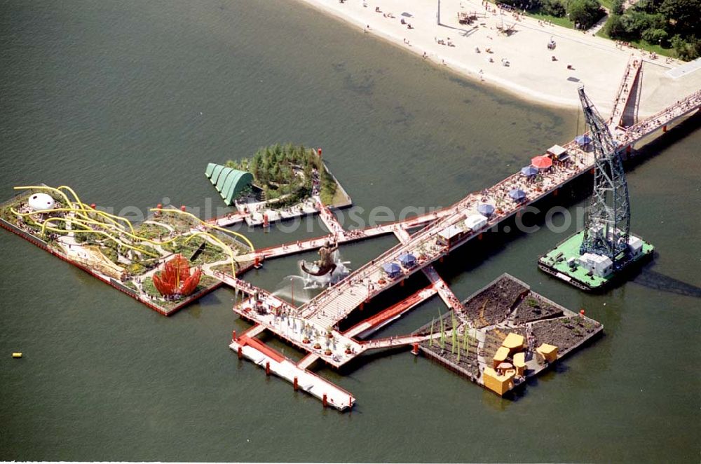 Rostock / Mecklenburg Vorpommern from above - Rostock / Mecklenburg Vorpommern Gelände der 9A ( internationale Gartenbauausstellung in Rostock) Schwimmende Gärten (karge Insel, grüne Insel, Blüteninsel)