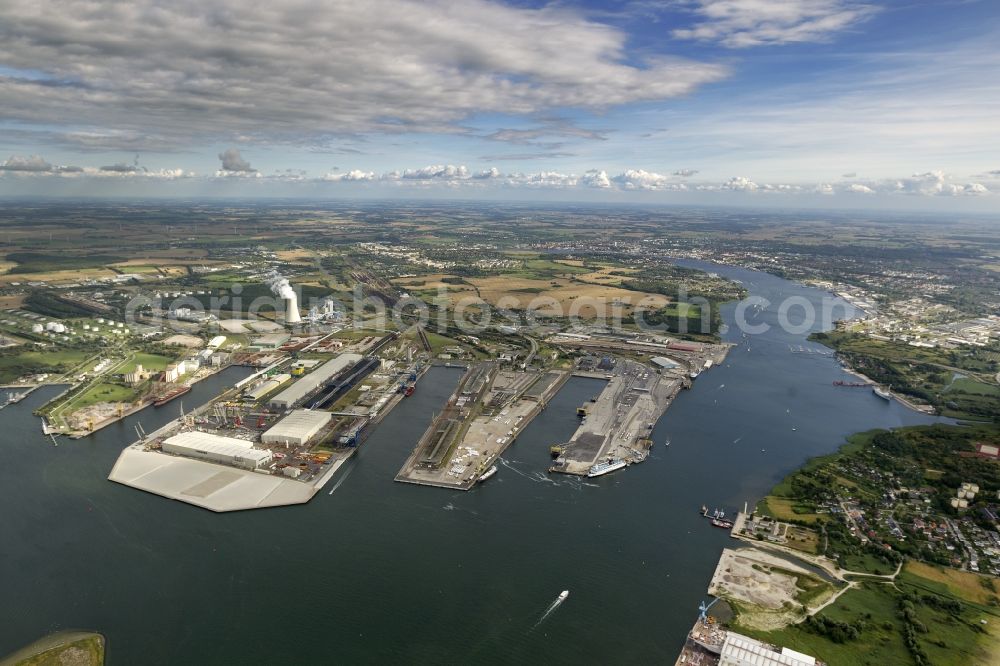 Aerial photograph Rostock - Piers I through IV in the Port of Rostock in Mecklenburg Western Pomerania