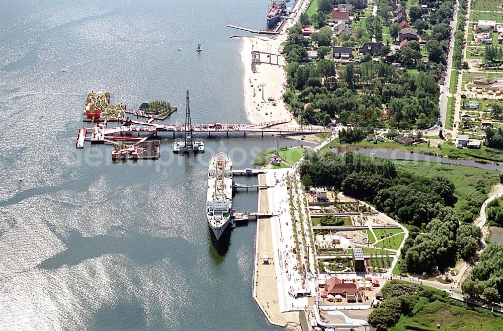 Rostok / Mecklenburg Vorpommern from above - Rostok / Mecklenburg Vorpommern Gelände der IGA ( internationale Gartenbauausstellung in Rostok) *Schwimmende Gärten (karge Insel, grüne Insel, Blüteninsel) *Traditionsschiff (Gastronomie, Schifffahrtsmuseum)