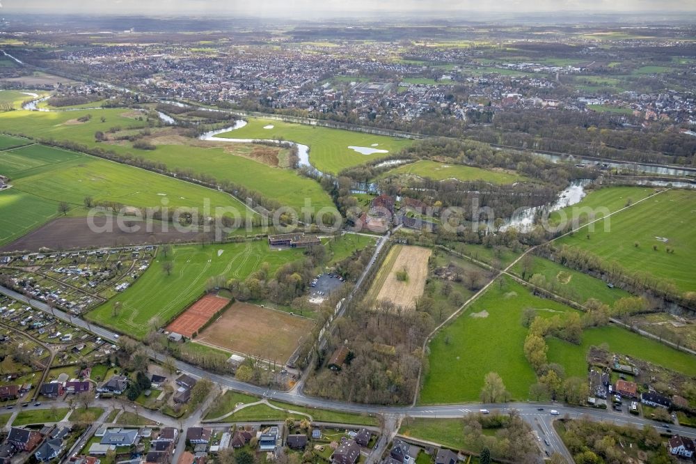 Aerial photograph Hamm - Tennis court sports field on Dolberger Strasse in the district Heessen in Hamm at Ruhrgebiet in the state North Rhine-Westphalia, Germany