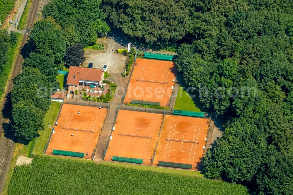 Feldhausen from above - Tennis courts of the local tennis club in Feldhausen in the state of North Rhine-Westphalia