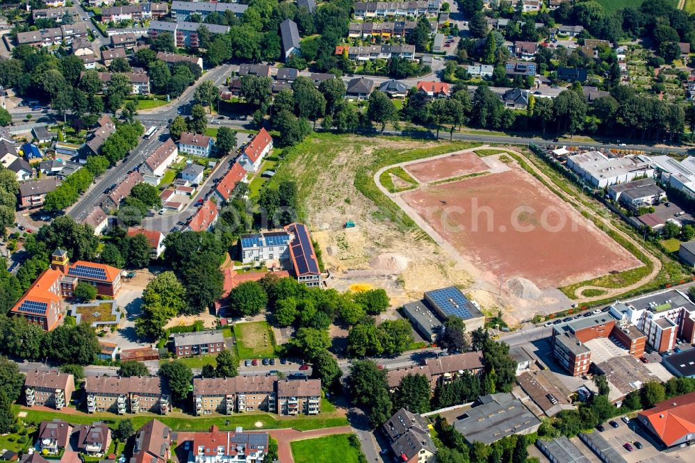 Gladbeck from the bird's eye view: Decommissioning of the football sports field of the former FC Alemannia at Krusenkamp in Gladbeck in the state North Rhine-Westphalia