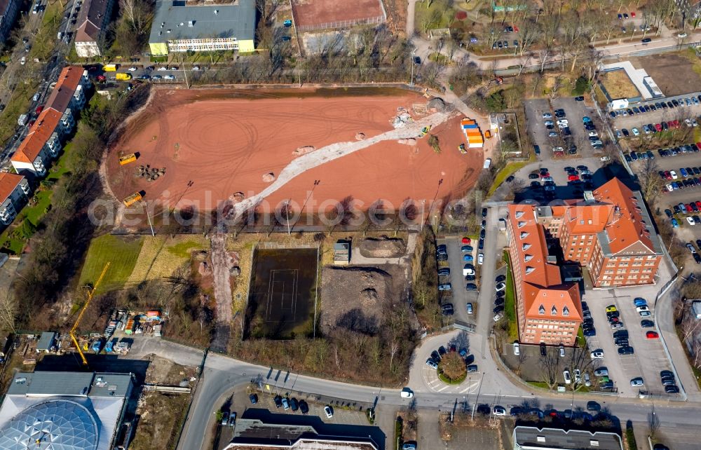 Essen from the bird's eye view: Court sports field an der Heinrich- Strunk- street in Essen in the state North Rhine-Westphalia