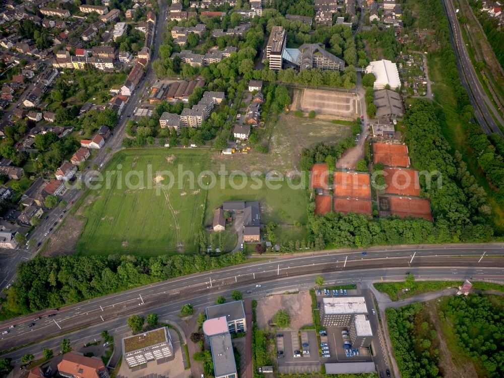 Aerial image Bochum - Tennis court sports field Tennisgemeinschaft Friederika e. V. in der Paulstrasse in Bochum in the state North Rhine-Westphalia