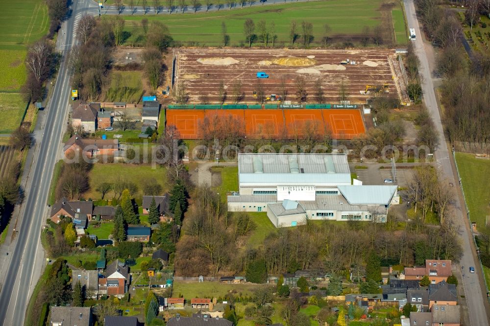 Aerial photograph Bottrop - Tennis court sports field District sports complex Kirchhellen in Bottrop in the state North Rhine-Westphalia