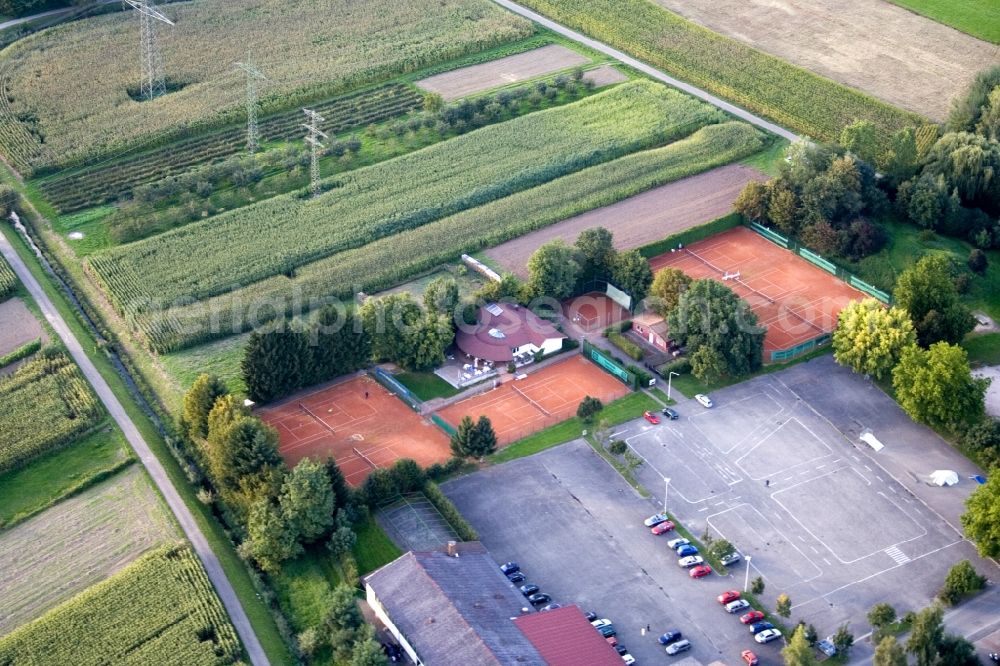 Appenweier from the bird's eye view: Tennis court sports field Tennisclub Urloffen e.V. in Appenweier in the state Baden-Wuerttemberg