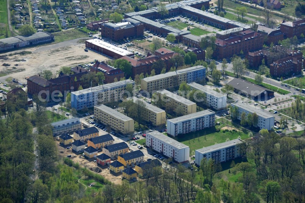 Falkensee Ortsteil Finkenkrug from above - Residential, allotments and Nursing and elderly care, as well as condominiums are located in the district Nördliche Vorstädte in Potsdam in Brandenburg