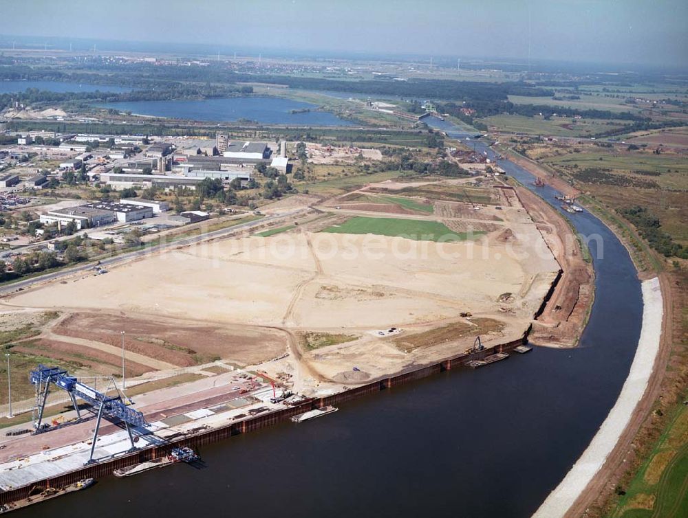 Magdeburg from the bird's eye view: Blick auf den Rothenseer Verbindungskanal und den Binnenhafen Magdeburg. Ein Ausbauprojekt des Wasserstraßenneubauamtes Magdeburg.