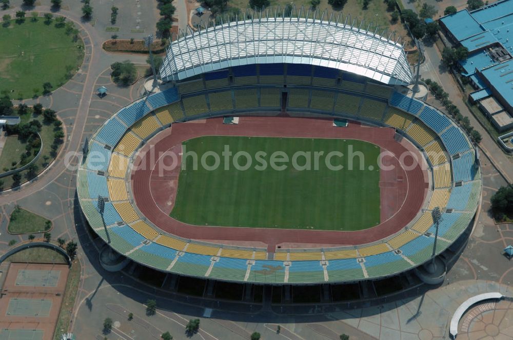 Rustenburg from above - Das Royal-Bafokeng-Stadion (auch Royal Bafokeng Sports Palace) ist ein Sportstadion in Phokeng bei Rustenburg, in der Nordwest Provinz von Südafrika. View of the Royal Bafokeng Stadium in Rustenburg in the North West Province South Africa for the FIFA World Cup 2010.