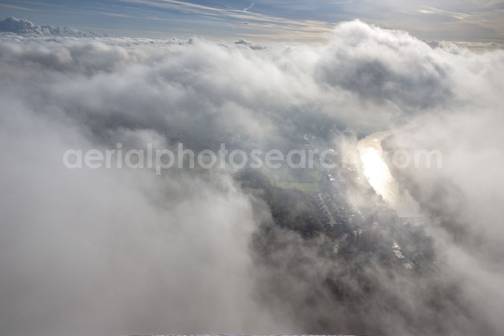 Mülheim an der Ruhr from above - Ruhr in morning fog at Muelheim an der Ruhr in the Ruhr area in North Rhine-Westphalia