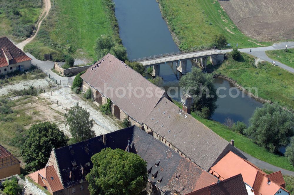 Memleben from the bird's eye view: Strasse der Romanik: Die Ruine des Klosters Memleben war einst die bedeutende Pfalz der Ottonen. Nach dem 2. Weltkrieg war das Klostergelände ein Volkseigenes Gut, seit 1991 ist es im Besitz der Gemeinde Memleben. Homepage: http://