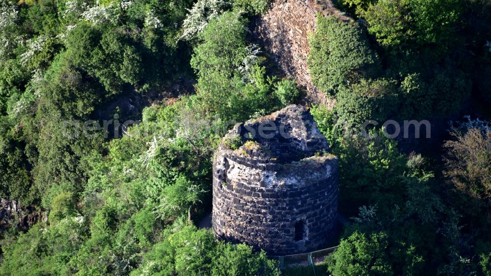 Aerial image Hammerstein - Ruins of Hammerstein Castle in Hammerstein in the state Rhineland-Palatinate, Germany