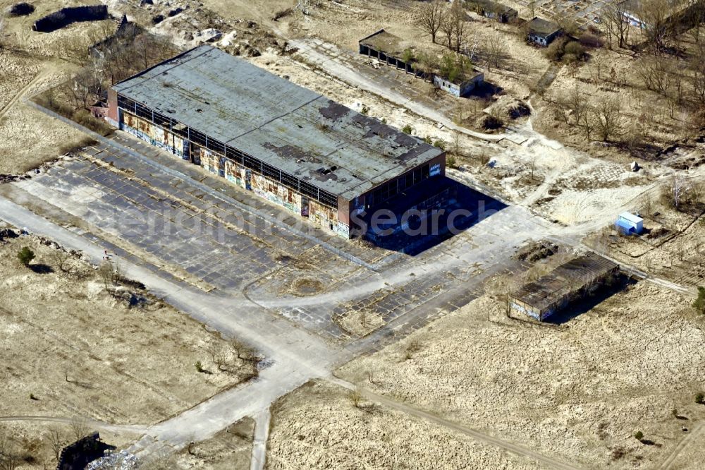 Aerial image Oranienburg - Ruins of the former airfield hangars Einfliegehalle in Oranienburg in the state Brandenburg, Germany