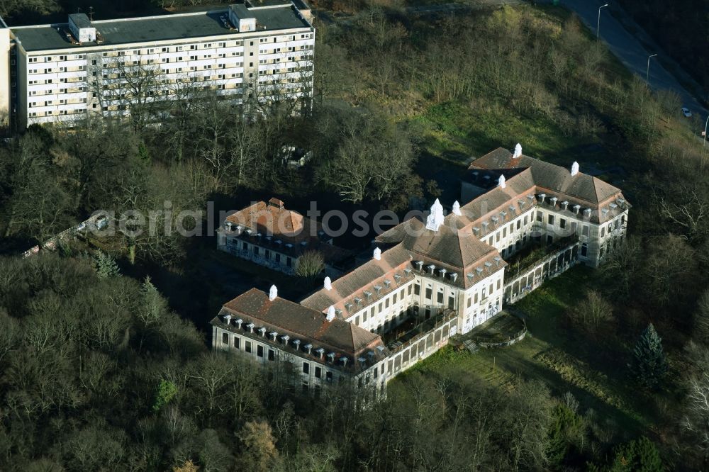 Aerial image Berlin - Ruins of the former hospital - building Waldhaus on Poelnitzweg - Zepernicker Strasse in Berlin in Germany