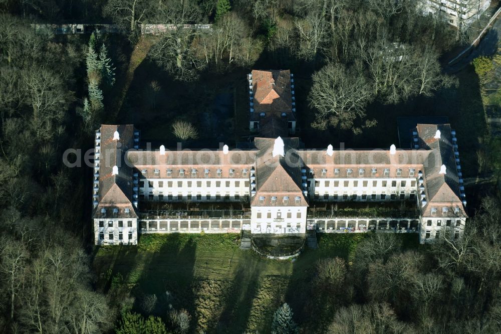 Aerial photograph Berlin - Ruins of the former hospital - building Waldhaus on Poelnitzweg - Zepernicker Strasse in Berlin in Germany