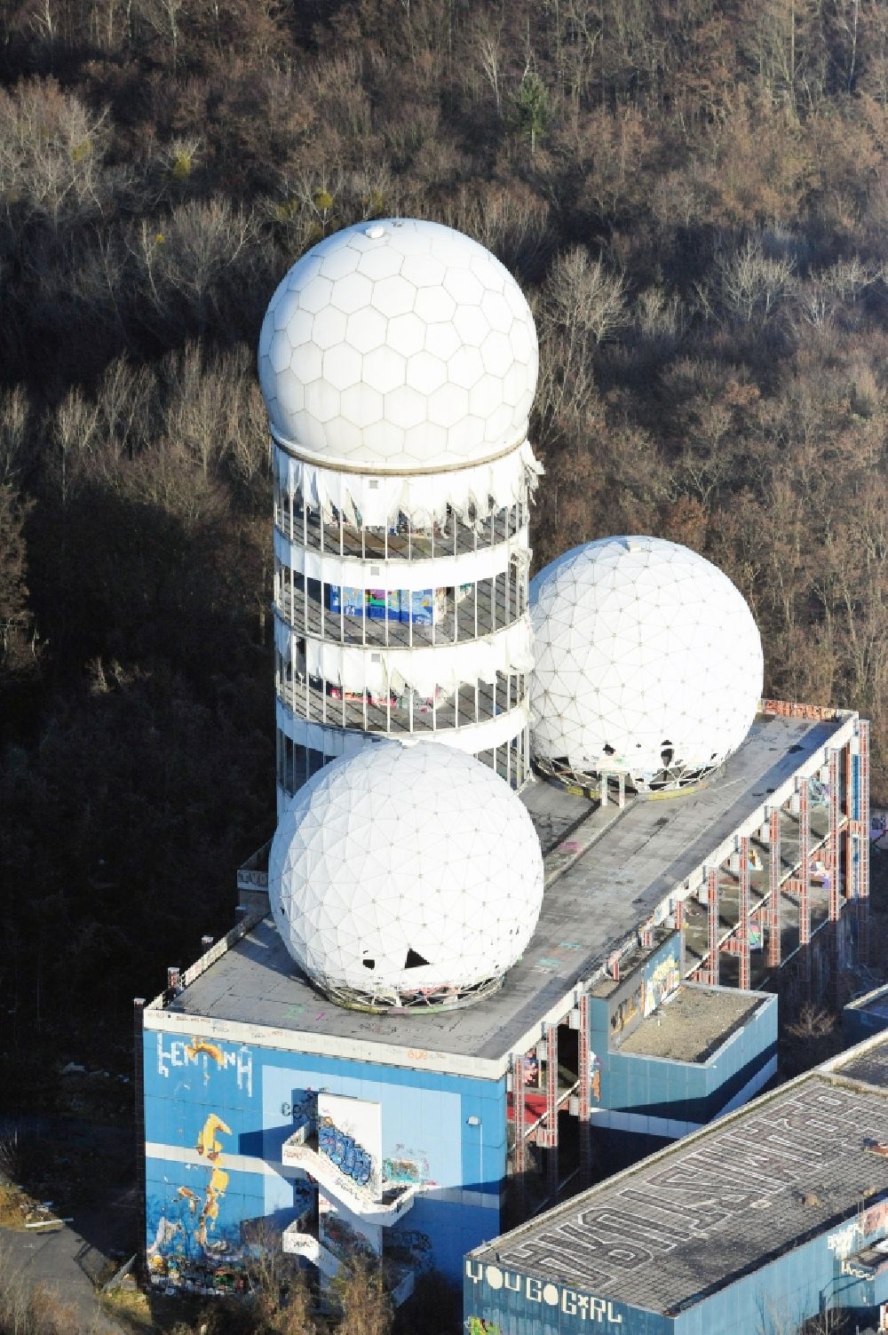 Aerial photograph Berlin - Ruins of the former American military interception and radar system on the Teufelsberg in Berlin - Charlottenburg