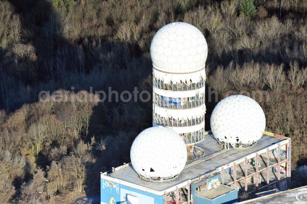 Aerial image Berlin - Ruins of the former American military interception and radar system on the Teufelsberg in Berlin - Charlottenburg