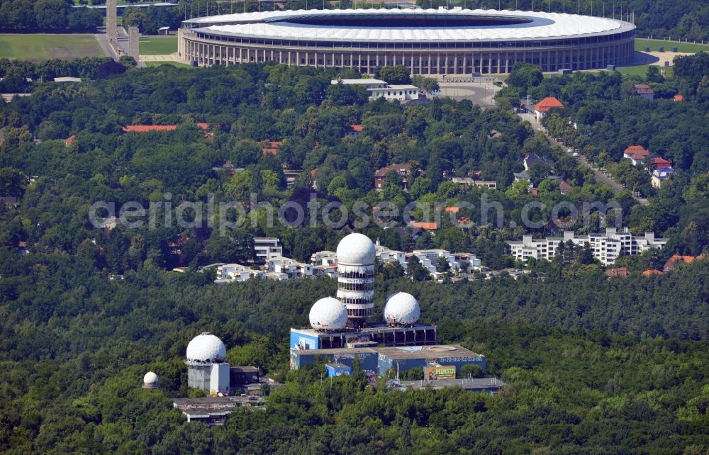 Aerial photograph Berlin - Ruins of the former American military interception and radar system on the Teufelsberg in Berlin - Charlottenburg