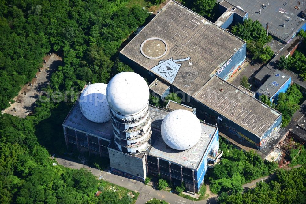 Aerial image Berlin - Ruins of the former American military interception and radar system on the Teufelsberg in Berlin - Charlottenburg