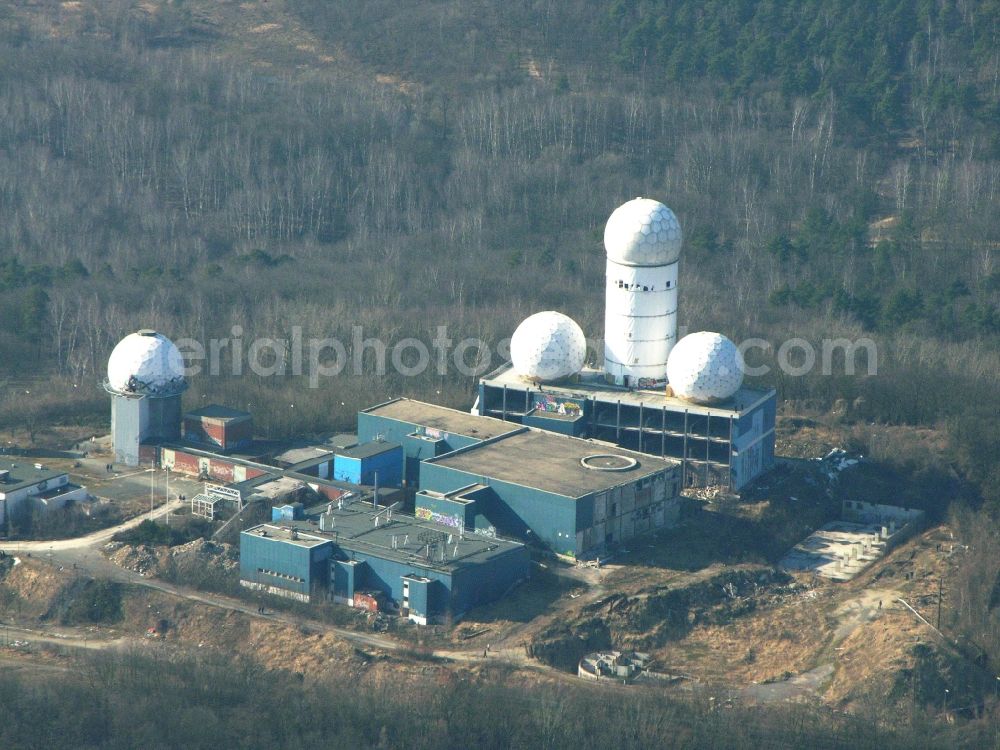 Aerial image Berlin - Ruins of the former American military interception and radar system on the Teufelsberg in Berlin - Charlottenburg