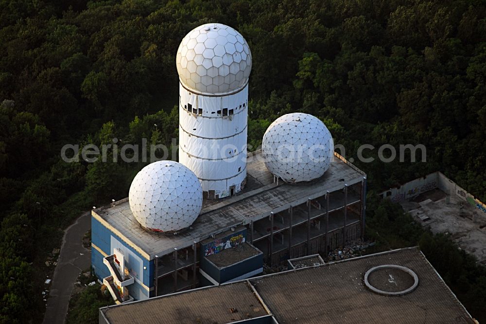 Aerial image Berlin - Ruins of the former American military interception and radar system on the Teufelsberg in Berlin - Charlottenburg