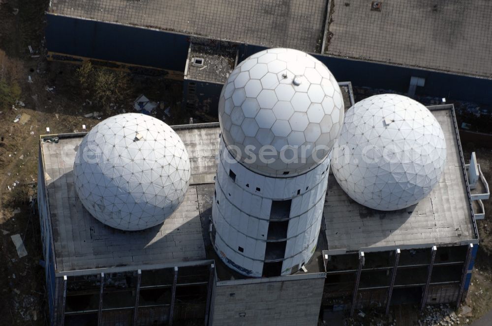 Aerial photograph Berlin - Ruins of the former American military interception and radar system on the Teufelsberg in Berlin - Charlottenburg