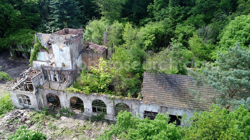 Aerial photograph Remagen - Ruins of the former restaurant and hotel Waldburg on the Viktoriaberg in Remagen in the state Rhineland-Palatinate, Germany