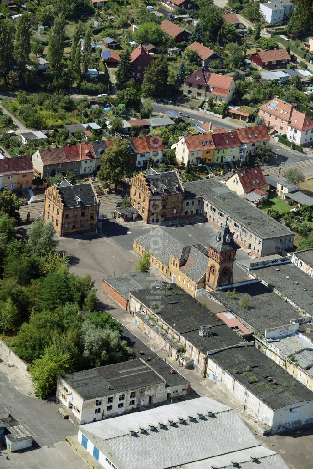 Aerial photograph Frankfurt (Oder) - Ruins of the former slaughterhouse at the Herbert Jensch-street location in Frankfurt (Oder) in Brandenburg