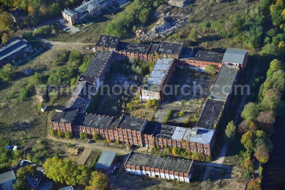 Berlin from above - Ruins of the former Spindler's cleaning factory Rewatex in the planning area of the city residential water Spindlersfeld