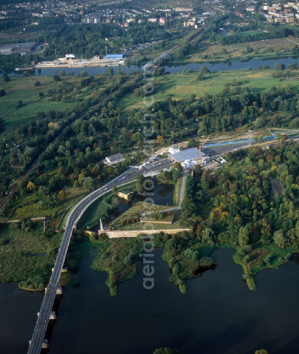 Kostrzyn nad Odr? from the bird's eye view: Ruins of the fortress in Kiistrin on the highway 1 on the Oder in Poland. In the background is still the border crossing between Germany and Poland to see