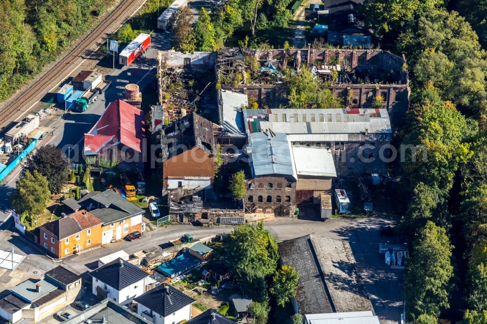 Hagen from the bird's eye view: Ruin the buildings and halls on Delsterner Strasse in Hagen in the state North Rhine-Westphalia, Germany